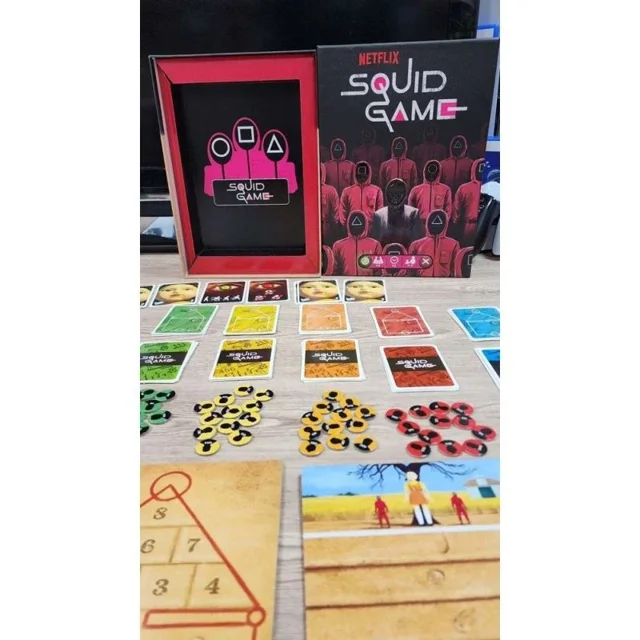 بازی فکری اسکویید گیم (Squid Game) چارپایه | رقابت بقا در خانه مناسب 3 تا 6 نفر